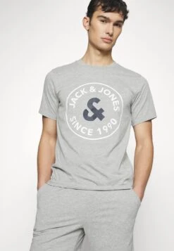 Jack & Jones Jacaaron Ss Tee And Shorts Set - Pyjama - Light Grey Melange 9 Jack & Jones Jacaaron Ss Tee And Shorts Set - Pyjama - Light Grey Melange -Jack & Jones Verkoopwinkel 093d75364ae441359d1594f8e37fce47