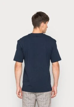 Jack & Jones Jjrdd Eddy Ss Crew Neck Sn - T-Shirt Print - Navy Blazer 7 Jack & Jones Jjrdd Eddy Ss Crew Neck Sn - T-Shirt Print - Navy Blazer -Jack & Jones Verkoopwinkel 0e65169f589c4a258b91b86128912f10