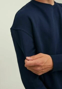 Jack & Jones Jjestar Basic Crew Neck - Sweater - Navy Blazer -Jack & Jones Verkoopwinkel 184340dcdf564798bb94a98ed91846e9