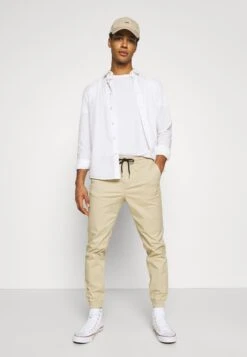 Jack & Jones Jjigordon- Trainingsbroek - White Pepper 9 Jack & Jones Jjigordon- Trainingsbroek - White Pepper -Jack & Jones Verkoopwinkel 1a87e806afb34667ad606df00017555d