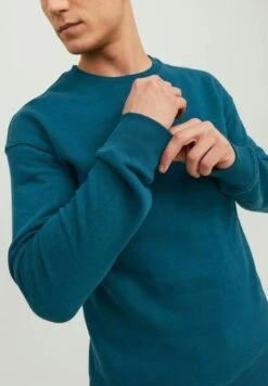 Jack & Jones Jjestar Basic Crew Neck - Sweater - Sailor Blue -Jack & Jones Verkoopwinkel 253d5f71cfab4985b25f38e471aede50