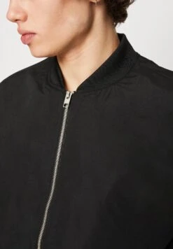 Jack & Jones Jjeroy Jacket - Bomberjacks - Black -Jack & Jones Verkoopwinkel 267c4d89bace4c8c903b0633c171a646