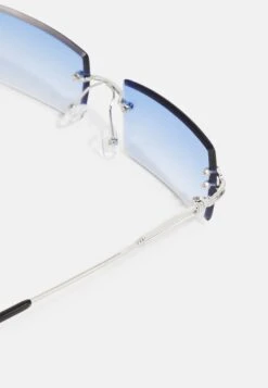 Jack & Jones JacmilanoUnisex - Zonnebril - Blue Iolite 6 Jack & Jones JacmilanoUnisex - Zonnebril - Blue Iolite -Jack & Jones Verkoopwinkel 29120649ab024b18b513647cfed524ab