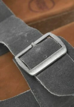 Jack & Jones Muiltjes - Castlerock 11 Jack & Jones Muiltjes - Castlerock -Jack & Jones Verkoopwinkel 3340098d0418446d93c924eb84af016d