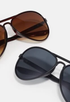 Jack & Jones Jacaviatas Sunglasses 2 Pack - Zonnebril - Black/Brown 5 Jack & Jones Jacaviatas Sunglasses 2 Pack - Zonnebril - Black/Brown -Jack & Jones Verkoopwinkel 3b57c9db9783449a944ccc13a37fe8e0