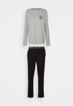 Jack & Jones Jacbasic Logo Tee And Lougepants Set - Pyjama - Light Grey 10 Jack & Jones Jacbasic Logo Tee And Lougepants Set - Pyjama - Light Grey -Jack & Jones Verkoopwinkel 409ac57b9cf14108afd918bc4d877c4e
