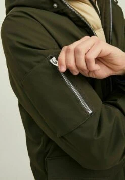 Jack & Jones Multi-Taschen - Parka - Forest Night -Jack & Jones Verkoopwinkel 4725cd2ac5b84a6db079ceca8f21f0d4