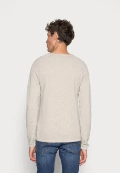 Jack & Jones JjehillCrew Neck Noos - Trui - Oatmeal Melange 7 Jack & Jones JjehillCrew Neck Noos - Trui - Oatmeal Melange -Jack & Jones Verkoopwinkel 5a6d0f92e2c14d6084484c625de67c43