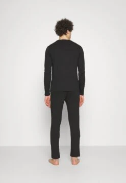 Jack & Jones Jacjaxon Tee And Pants Set - Pyjama - Black 8 Jack & Jones Jacjaxon Tee And Pants Set - Pyjama - Black -Jack & Jones Verkoopwinkel 5d64d81931cb49d8881a85f7320d8326