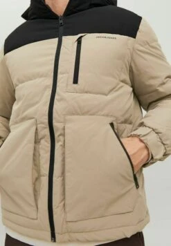 Jack & Jones Jcootto Puffer Sn - Winterjas - Dune 11 Jack & Jones Jcootto Puffer Sn - Winterjas - Dune -Jack & Jones Verkoopwinkel 6d1ac18b3fec4f3a827c335879d8a860