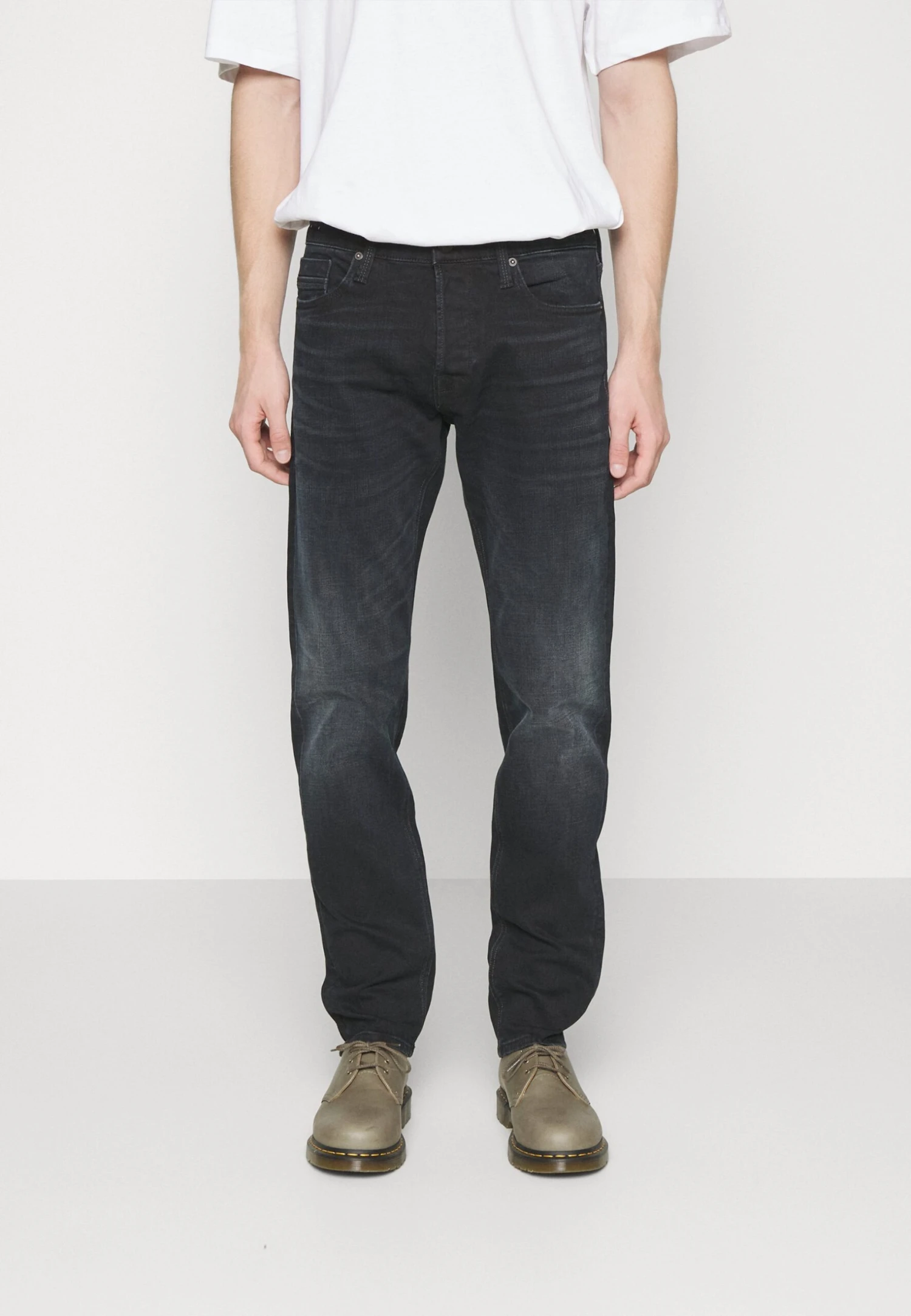 Jack & Jones Jjimike Jjwood - Straight Leg Jeans - Black Denim 1 Jack & Jones Jjimike Jjwood - Straight Leg Jeans - Black Denim