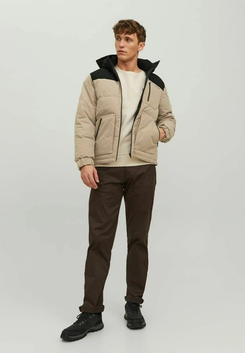 Jack & Jones Jcootto Puffer Sn - Winterjas - Dune 2 Jack & Jones Jcootto Puffer Sn - Winterjas - Dune - Afbeelding 2