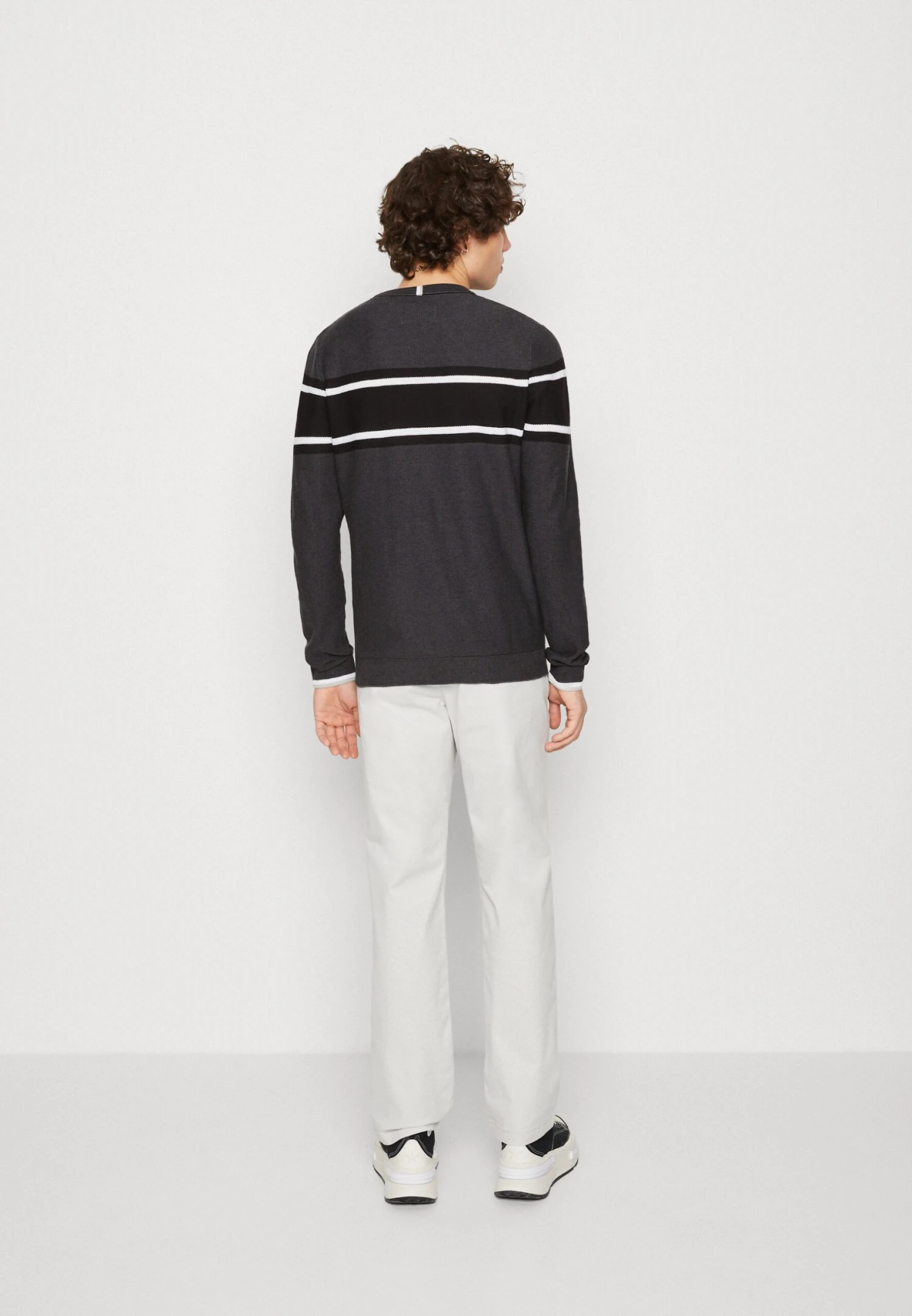 Jack & Jones Jcologan Spring Crew Neck - Trui - Asphalt 3 Jack & Jones Jcologan Spring Crew Neck - Trui - Asphalt - Afbeelding 3