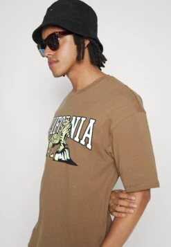 Jack & Jones Jordallas Tee Crew Neck Unisex - T-Shirt Print - Malt Ball -Jack & Jones Verkoopwinkel c0ef7f6ad47947b594e345ac8084e74d