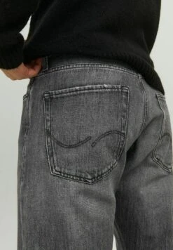 Jack & Jones Chris Original Jos 648 - Straight Leg Jeans - Black Denim 12 Jack & Jones Chris Original Jos 648 - Straight Leg Jeans - Black Denim -Jack & Jones Verkoopwinkel c454ece4206f4e048336ed6beab3054c