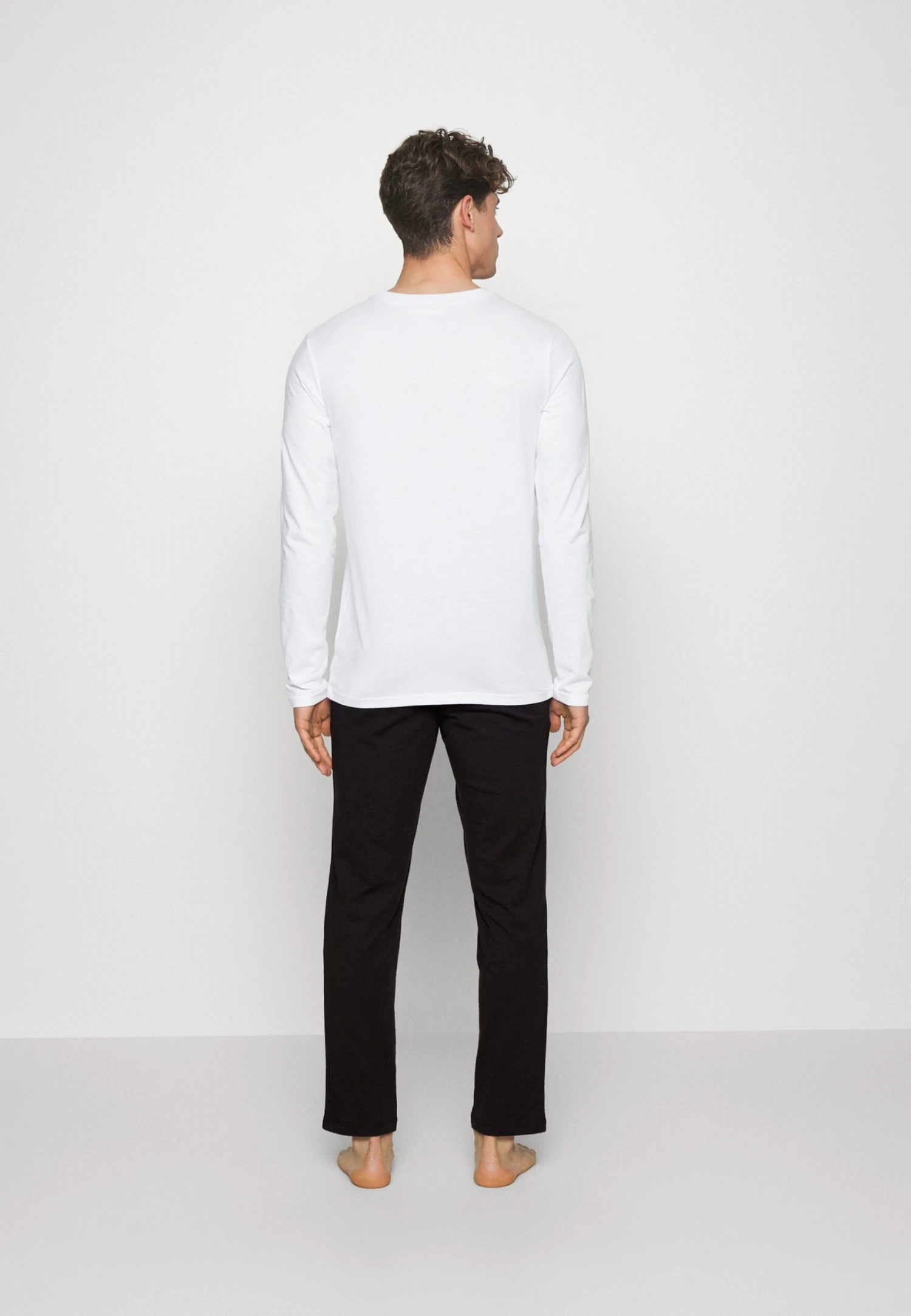 Jack & Jones Jacbasic Logo Tee And Lougepants Set - Pyjama - White/Black 3 Jack & Jones Jacbasic Logo Tee And Lougepants Set - Pyjama - White/Black - Afbeelding 3