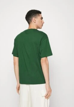Jack & Jones Jormontpelat Tee Crew Neck - T-Shirt Print - Dark Green -Jack & Jones Verkoopwinkel d390d43d11644849bd3ca9d4c30df5f0