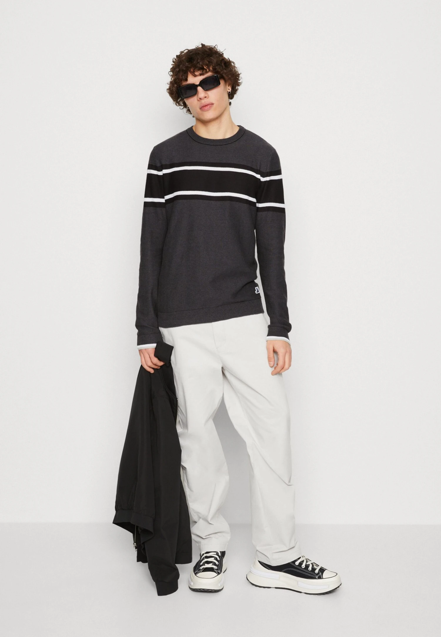 Jack & Jones Jcologan Spring Crew Neck - Trui - Asphalt 2 Jack & Jones Jcologan Spring Crew Neck - Trui - Asphalt - Afbeelding 2