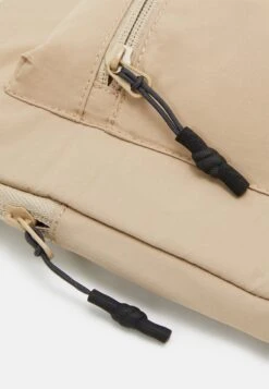 Jack & Jones Jacpreston Crinkle Laptop Sleeve Unisex - Laptoptas - Crockery 8 Jack & Jones Jacpreston Crinkle Laptop Sleeve Unisex - Laptoptas - Crockery -Jack & Jones Verkoopwinkel f1e894d07fa0488aaf756ba4bfd54d0a