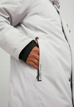 Jack & Jones Klassischer - Winterjas - High Rise 11 Jack & Jones Klassischer - Winterjas - High Rise -Jack & Jones Verkoopwinkel f217724b976e45c9a1ee44ffc0c187f0